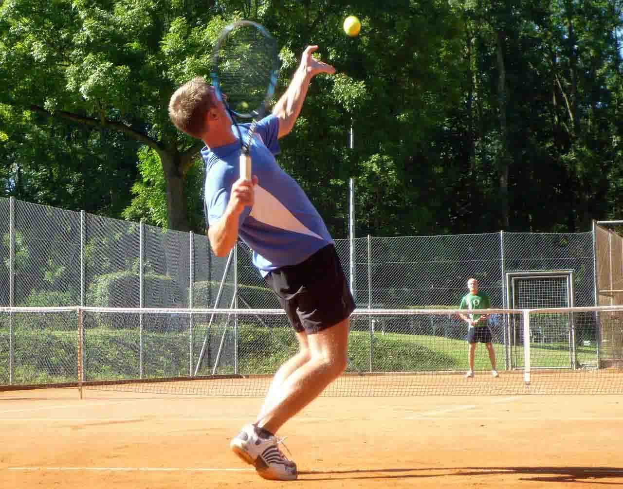 McMurray Chiropractor at Anderson Chiropractic prevents injury & improves tennis game performance through manual adjustments &  rehabilitative exercises 